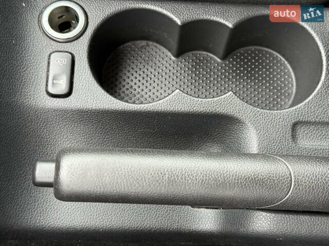 Серый Шкода Октавия, объемом двигателя 1.6 л и пробегом 275 тыс. км за 6500 $, фото 34 на Automoto.ua