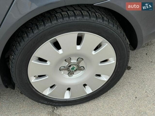 Серый Шкода Октавия, объемом двигателя 1.2 л и пробегом 206 тыс. км за 6900 $, фото 23 на Automoto.ua