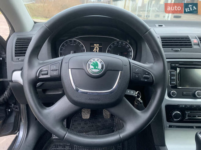 Серый Шкода Октавия, объемом двигателя 1.99 л и пробегом 225 тыс. км за 8900 $, фото 14 на Automoto.ua