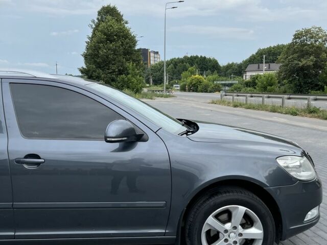 Серый Шкода Октавия, объемом двигателя 1.2 л и пробегом 240 тыс. км за 5652 $, фото 4 на Automoto.ua