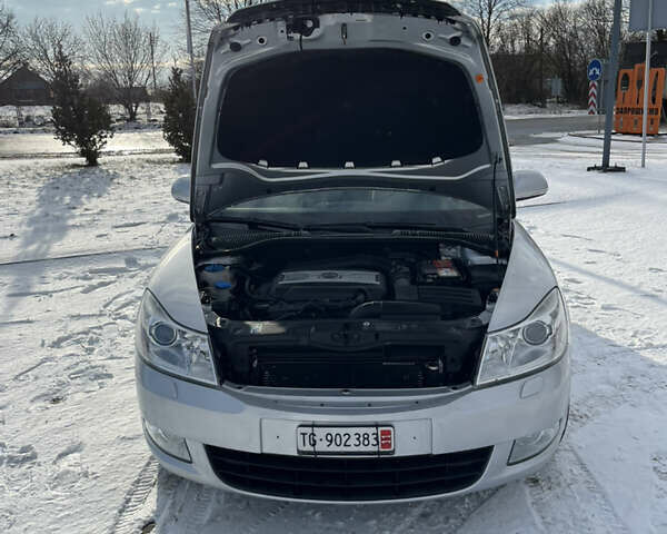 Сірий Шкода Октавія, об'ємом двигуна 1.8 л та пробігом 200 тис. км за 6899 $, фото 16 на Automoto.ua