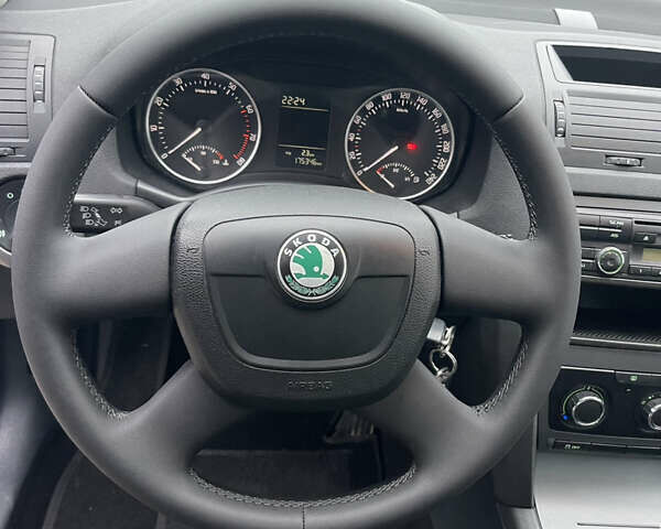 Сірий Шкода Октавія, об'ємом двигуна 1.4 л та пробігом 175 тис. км за 7000 $, фото 16 на Automoto.ua