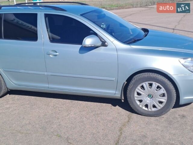 Серый Шкода Октавия, объемом двигателя 1.39 л и пробегом 202 тыс. км за 8200 $, фото 3 на Automoto.ua