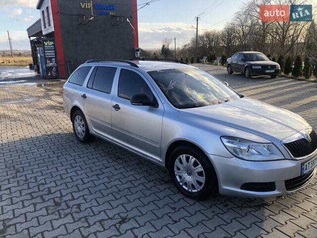 Серый Шкода Октавия, объемом двигателя 1.6 л и пробегом 180 тыс. км за 7350 $, фото 2 на Automoto.ua