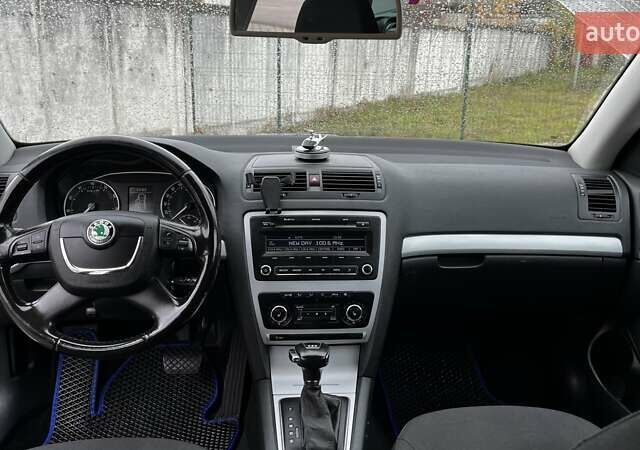 Сірий Шкода Октавія, об'ємом двигуна 1.8 л та пробігом 227 тис. км за 7800 $, фото 13 на Automoto.ua