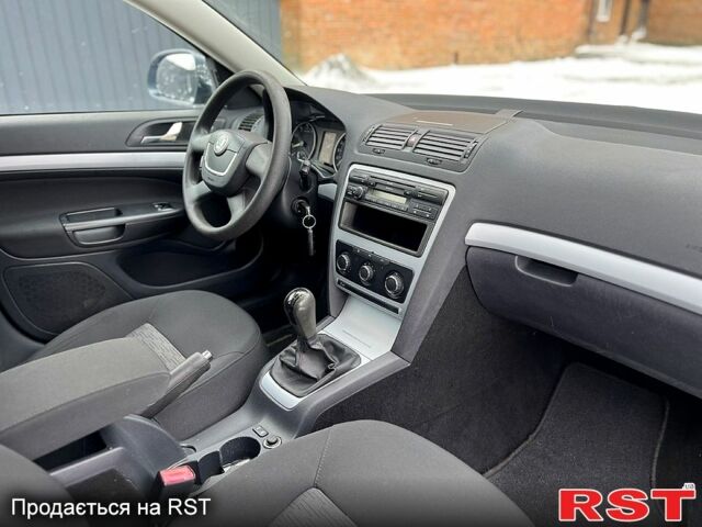 Серый Шкода Октавия, объемом двигателя 1.4 л и пробегом 22100 тыс. км за 7400 $, фото 6 на Automoto.ua