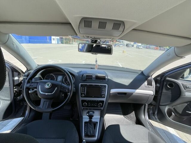 Сірий Шкода Октавія, об'ємом двигуна 1.4 л та пробігом 224 тис. км за 7800 $, фото 5 на Automoto.ua