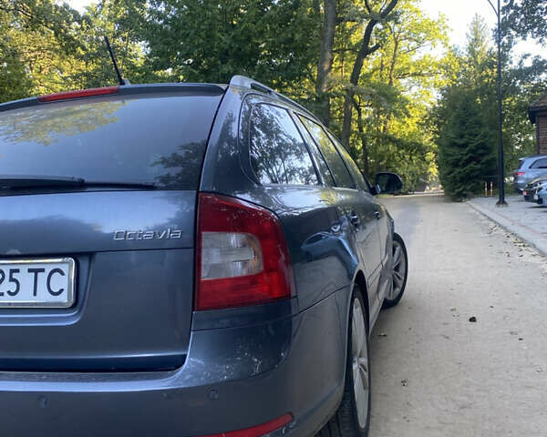 Серый Шкода Октавия, объемом двигателя 1.98 л и пробегом 190 тыс. км за 10500 $, фото 4 на Automoto.ua