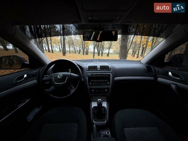 Серый Шкода Октавия, объемом двигателя 1.6 л и пробегом 280 тыс. км за 8000 $, фото 22 на Automoto.ua