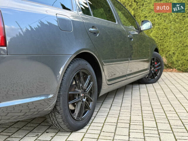 Серый Шкода Октавия, объемом двигателя 2 л и пробегом 230 тыс. км за 9499 $, фото 30 на Automoto.ua