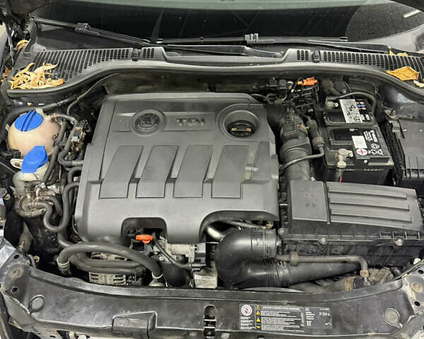 Серый Шкода Октавия, объемом двигателя 1.6 л и пробегом 307 тыс. км за 5800 $, фото 5 на Automoto.ua