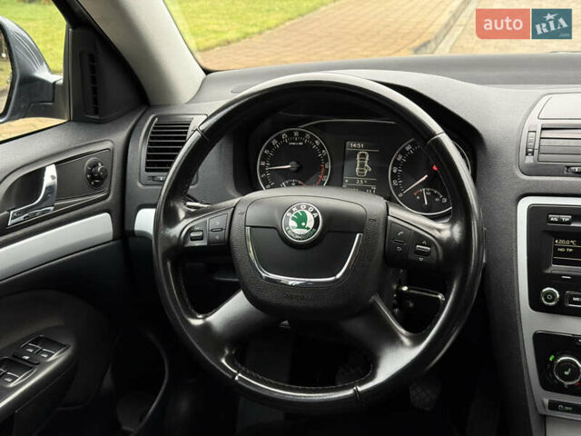 Серый Шкода Октавия, объемом двигателя 1.6 л и пробегом 248 тыс. км за 8350 $, фото 43 на Automoto.ua