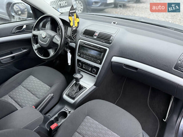 Серый Шкода Октавия, объемом двигателя 1.6 л и пробегом 196 тыс. км за 9850 $, фото 20 на Automoto.ua
