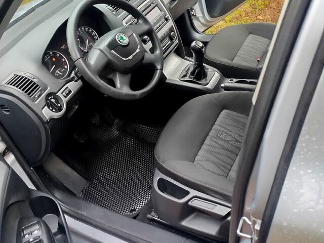 Сірий Шкода Октавія, об'ємом двигуна 1.8 л та пробігом 234 тис. км за 6650 $, фото 9 на Automoto.ua