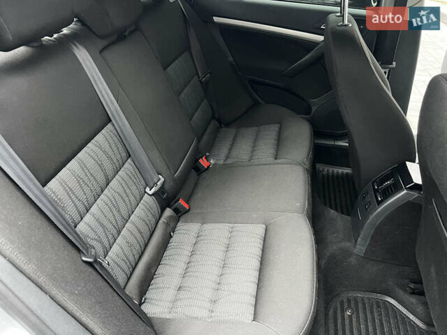 Сірий Шкода Октавія, об'ємом двигуна 1.8 л та пробігом 209 тис. км за 8500 $, фото 12 на Automoto.ua