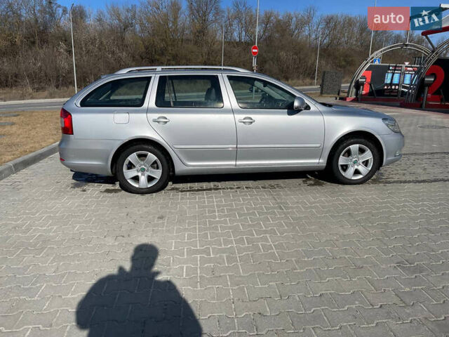 Серый Шкода Октавия, объемом двигателя 1.4 л и пробегом 234 тыс. км за 8800 $, фото 2 на Automoto.ua