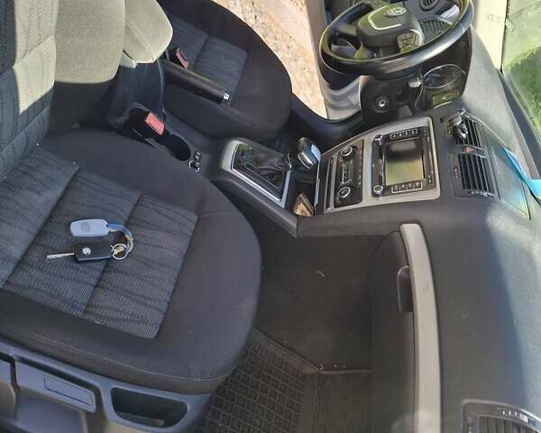Серый Шкода Октавия, объемом двигателя 1.97 л и пробегом 276 тыс. км за 8500 $, фото 11 на Automoto.ua