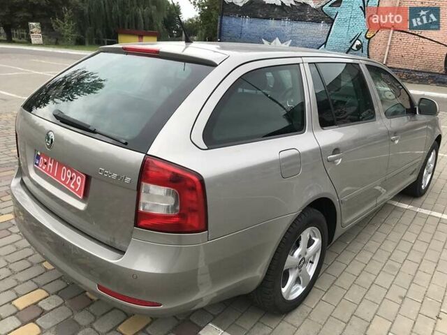 Шкода Октавия 2011 в Луцке на Automoto.ua Серый Шкода Октавия, объемом двигателя 0 л и пробегом 187 тыс. км за 7850 $, фото 12 на Automoto.ua