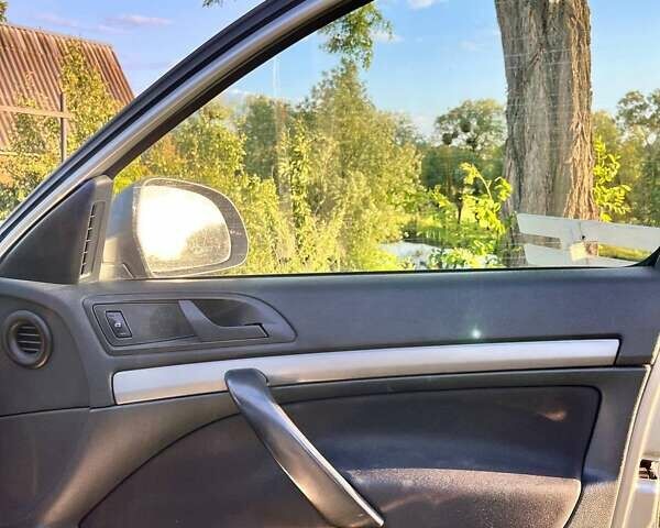 Серый Шкода Октавия, объемом двигателя 1.6 л и пробегом 337 тыс. км за 7500 $, фото 14 на Automoto.ua