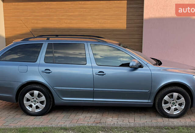Сірий Шкода Октавія, об'ємом двигуна 1.39 л та пробігом 159 тис. км за 7999 $, фото 4 на Automoto.ua