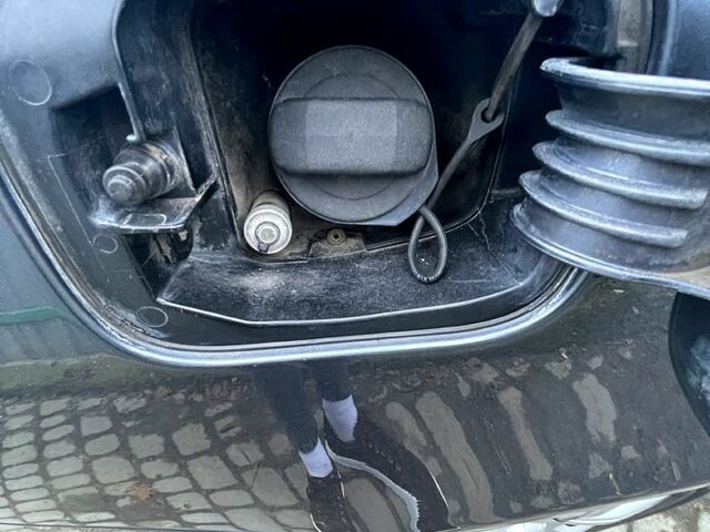 Серый Шкода Октавия, объемом двигателя 1.6 л и пробегом 270 тыс. км за 9000 $, фото 7 на Automoto.ua