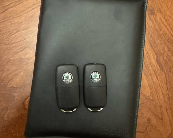 Сірий Шкода Октавія, об'ємом двигуна 1.6 л та пробігом 181 тис. км за 8799 $, фото 39 на Automoto.ua