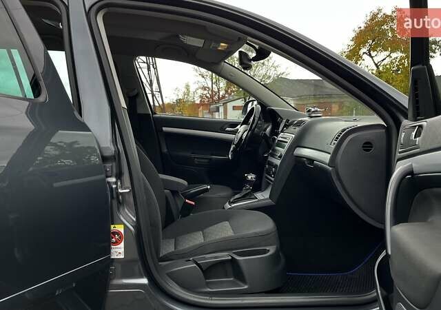 Сірий Шкода Октавія, об'ємом двигуна 1.8 л та пробігом 227 тис. км за 7800 $, фото 12 на Automoto.ua