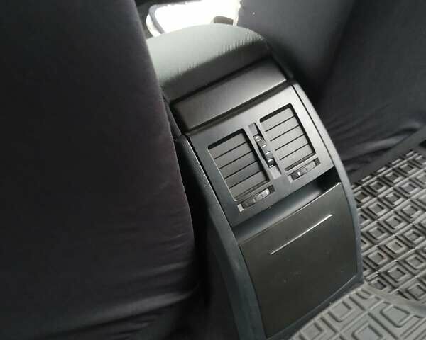 Серый Шкода Октавия, объемом двигателя 1.2 л и пробегом 239 тыс. км за 6000 $, фото 11 на Automoto.ua