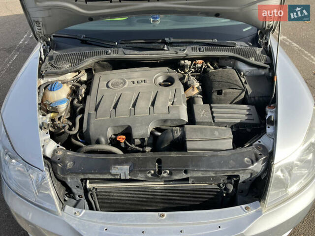 Серый Шкода Октавия, объемом двигателя 1.6 л и пробегом 288 тыс. км за 8500 $, фото 13 на Automoto.ua