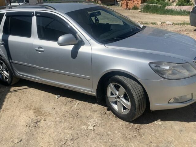 Сірий Шкода Октавія, об'ємом двигуна 1.6 л та пробігом 287 тис. км за 8300 $, фото 1 на Automoto.ua