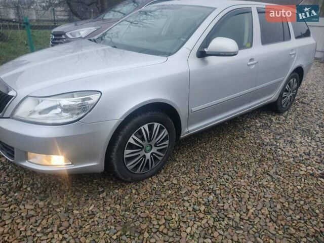 Серый Шкода Октавия, объемом двигателя 1.6 л и пробегом 237 тыс. км за 7300 $, фото 2 на Automoto.ua