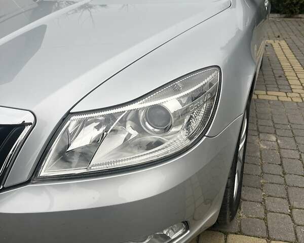 Сірий Шкода Октавія, об'ємом двигуна 2 л та пробігом 184 тис. км за 11300 $, фото 13 на Automoto.ua