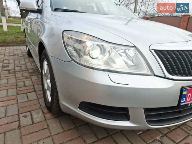 Серый Шкода Октавия, объемом двигателя 1.6 л и пробегом 194 тыс. км за 8350 $, фото 6 на Automoto.ua