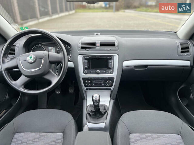 Сірий Шкода Октавія, об'ємом двигуна 1.4 л та пробігом 154 тис. км за 7600 $, фото 11 на Automoto.ua