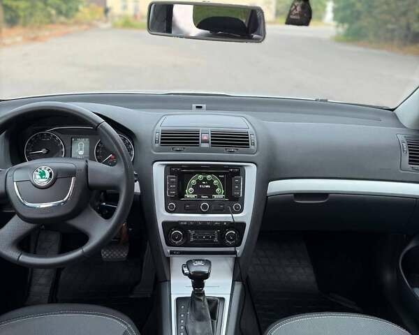 Серый Шкода Октавия, объемом двигателя 1.97 л и пробегом 226 тыс. км за 10300 $, фото 26 на Automoto.ua
