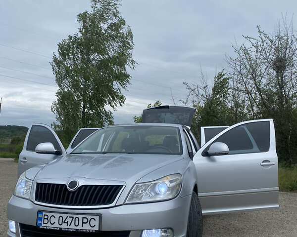 Сірий Шкода Октавія, об'ємом двигуна 1.6 л та пробігом 323 тис. км за 7850 $, фото 24 на Automoto.ua