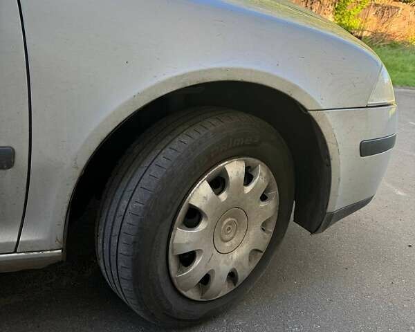 Серый Шкода Октавия, объемом двигателя 1.6 л и пробегом 230 тыс. км за 5700 $, фото 4 на Automoto.ua