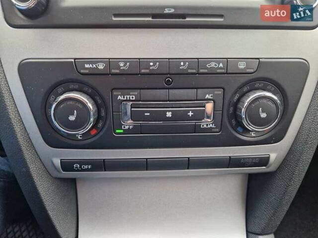 Серый Шкода Октавия, объемом двигателя 2 л и пробегом 284 тыс. км за 11450 $, фото 46 на Automoto.ua