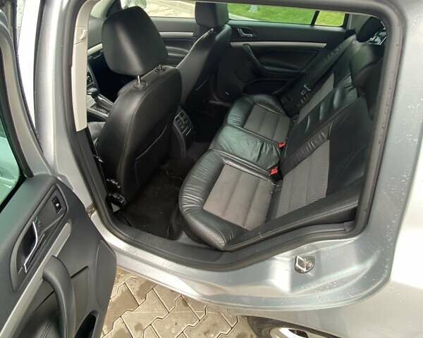 Серый Шкода Октавия, объемом двигателя 2.01 л и пробегом 222 тыс. км за 9000 $, фото 8 на Automoto.ua