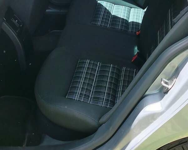 Серый Шкода Октавия, объемом двигателя 1.4 л и пробегом 211 тыс. км за 7100 $, фото 4 на Automoto.ua