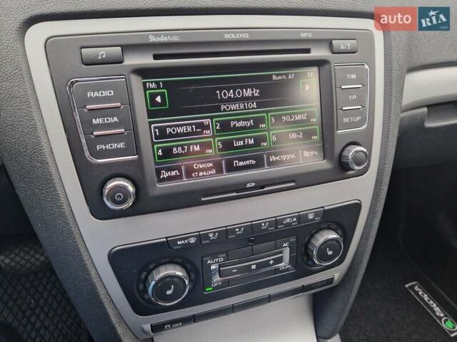 Сірий Шкода Октавія, об'ємом двигуна 2 л та пробігом 284 тис. км за 10950 $, фото 43 на Automoto.ua