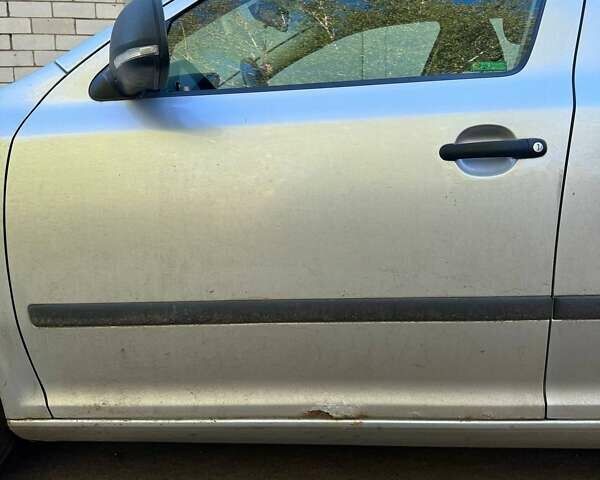 Серый Шкода Октавия, объемом двигателя 1.6 л и пробегом 230 тыс. км за 5700 $, фото 9 на Automoto.ua