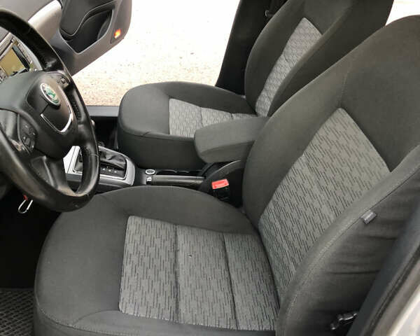 Сірий Шкода Октавія, об'ємом двигуна 2.01 л та пробігом 260 тис. км за 10300 $, фото 20 на Automoto.ua