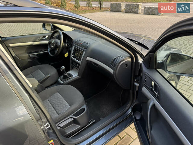 Сірий Шкода Октавія, об'ємом двигуна 1.4 л та пробігом 212 тис. км за 6999 $, фото 25 на Automoto.ua