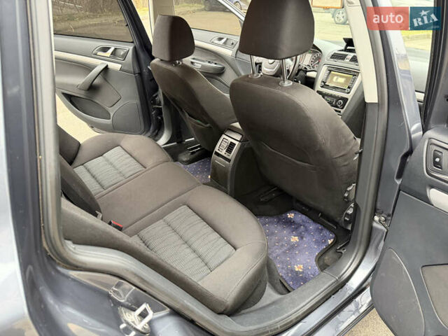 Сірий Шкода Октавія, об'ємом двигуна 1.6 л та пробігом 287 тис. км за 10000 $, фото 22 на Automoto.ua