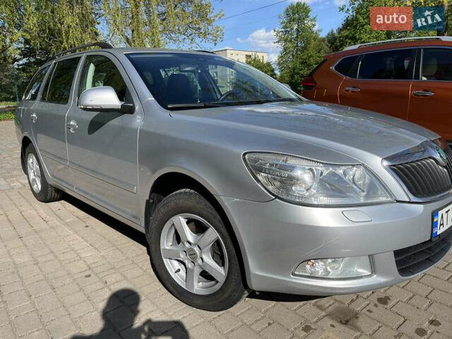 Серый Шкода Октавия, объемом двигателя 1.99 л и пробегом 268 тыс. км за 9000 $, фото 4 на Automoto.ua