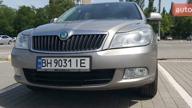 Серый Шкода Октавия, объемом двигателя 1.6 л и пробегом 270 тыс. км за 9100 $, фото 11 на Automoto.ua