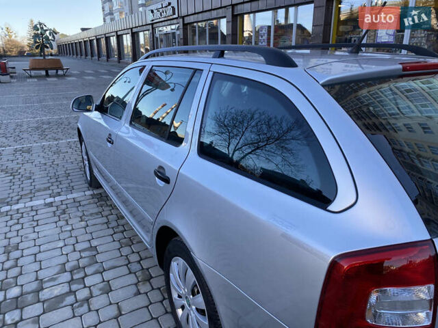 Серый Шкода Октавия, объемом двигателя 1.6 л и пробегом 225 тыс. км за 7999 $, фото 10 на Automoto.ua