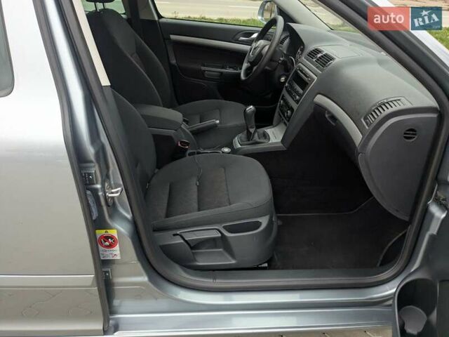 Серый Шкода Октавия, объемом двигателя 0 л и пробегом 245 тыс. км за 7400 $, фото 31 на Automoto.ua