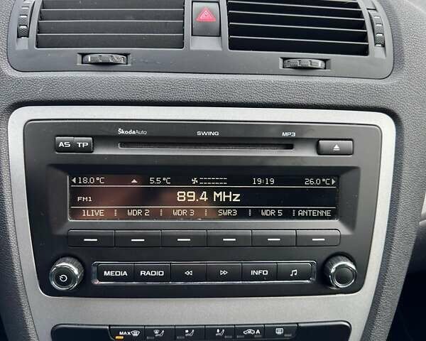 Серый Шкода Октавия, объемом двигателя 1.4 л и пробегом 201 тыс. км за 8000 $, фото 19 на Automoto.ua